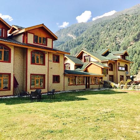 Hotel Akbar Sonāmarg 외부 사진