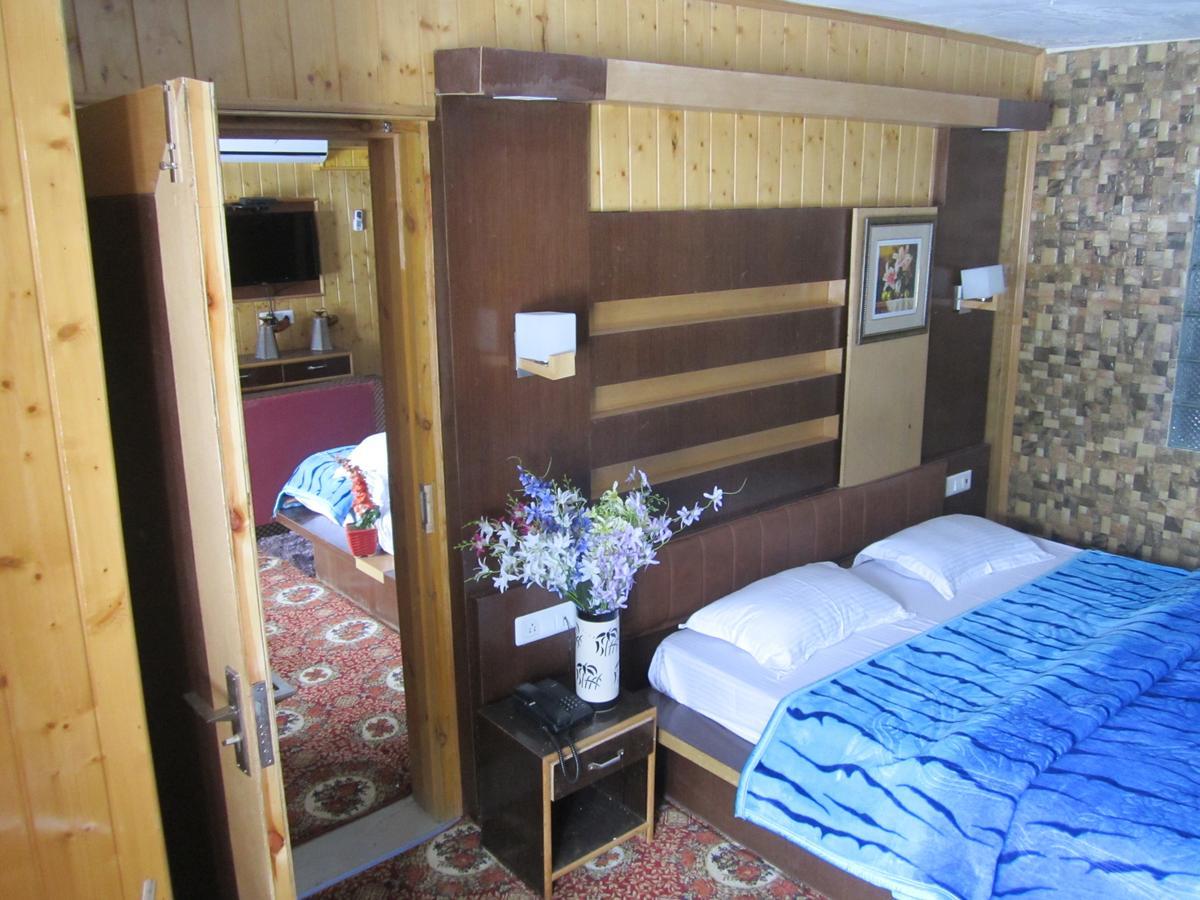 Hotel Akbar Sonāmarg 외부 사진