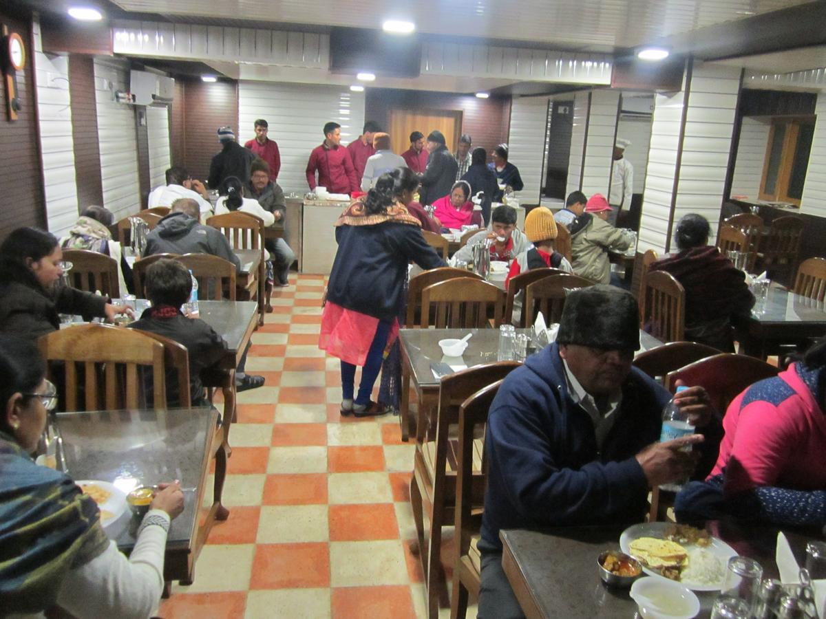 Hotel Akbar Sonāmarg 외부 사진