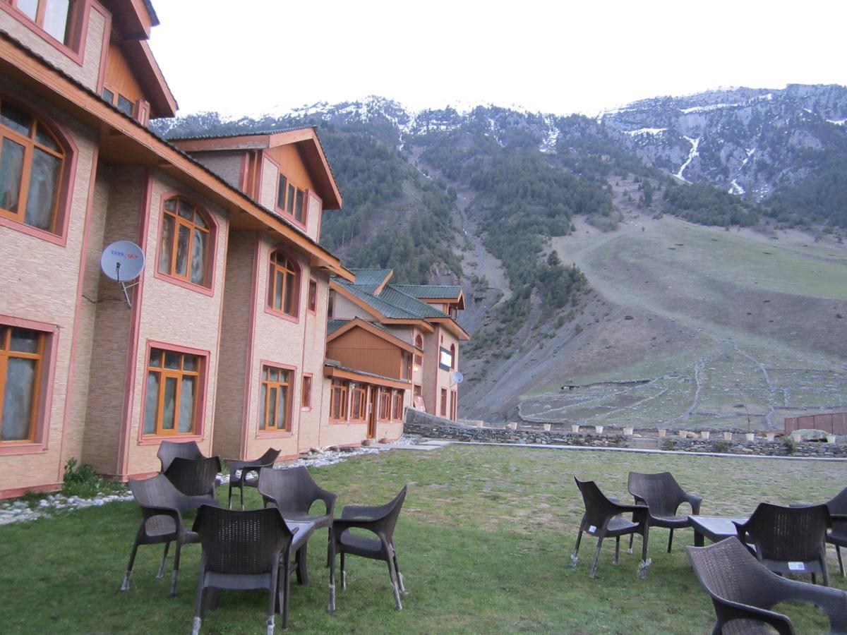 Hotel Akbar Sonāmarg 외부 사진