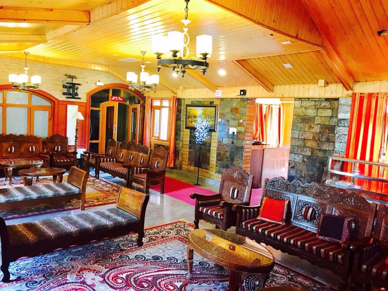 Hotel Akbar Sonāmarg 외부 사진